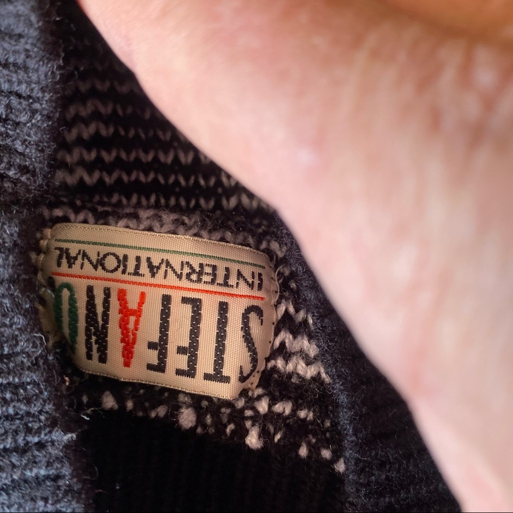 Vintage Stefano International black and white padded shoulder graphic sweater - Picture 7 of 8